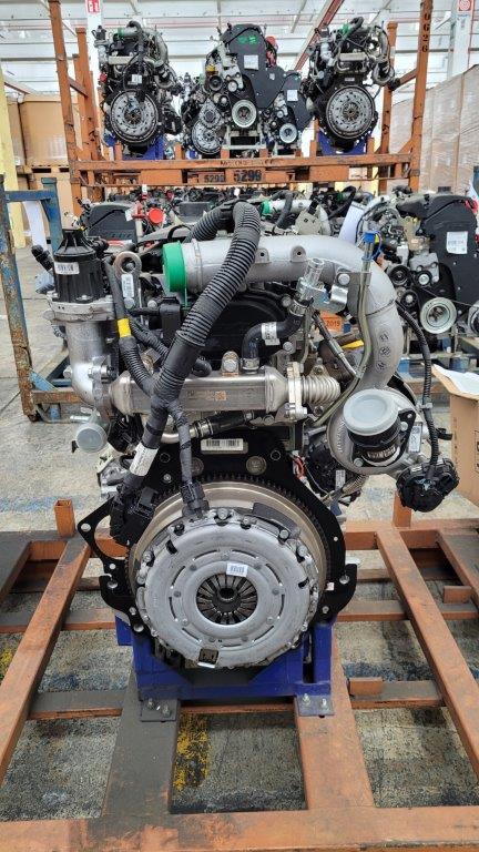 Aký motor si vybrať? Kompletný motor, polomotor a holý motor